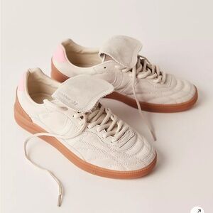 Coolway sneakers